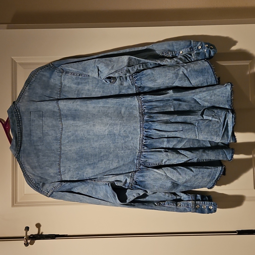 Free People Dylan Babydoll Shacket Snap Front High Low Hem Chambrey Size Sm NWT - Picture 4 of 16